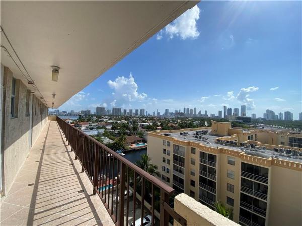 Island Shores, 2903 N Miami Beach Blvd #905, North Miami Beach, Florida 33160, image 3