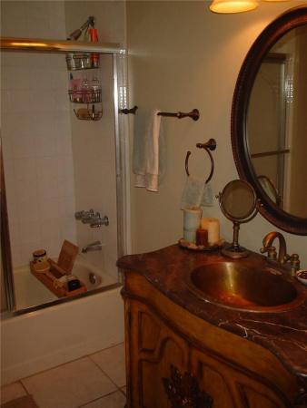 Woodland Villas, 7953 Lagos De Campo Blvd, Tamarac, Florida 33321, image 1