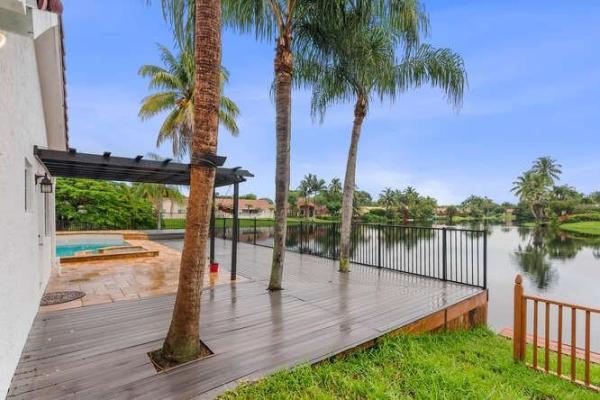 Westport At Jacaranda, 530 NW 107th Ave, Plantation, Florida 33324, image 1