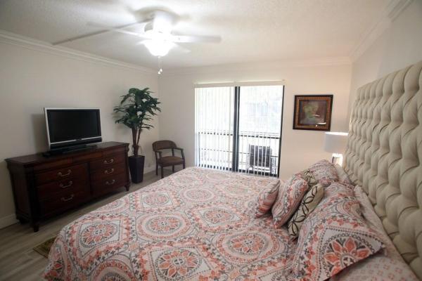 Golf Villas, 503 Brackenwood Pl, Palm Beach Gardens, Florida 33418, image 2