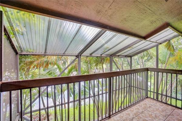 Bayberry Lakes, 2371 Bayberry Dr, Pembroke Pines, Florida 33024, image 1