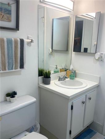Sabal Palm Of Pine Island Ridge, 1811 Sabal Palm Dr #404, Davie, Florida 33324, image 2