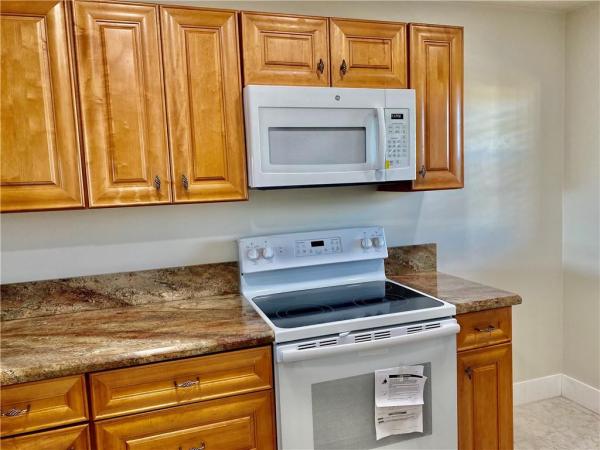 Pine Island Ridge, 9311 Orange Grove Dr #415, Davie, Florida 33324, image 1