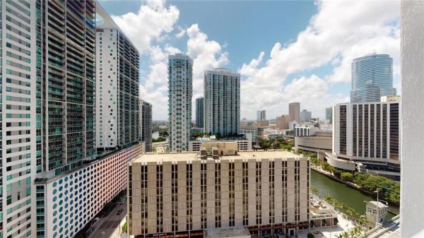 Icon Brickell Tower 3, 485 Brickell Ave #1905, Miami, Florida 33131, image 2