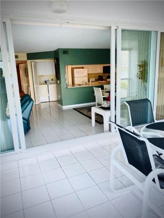 Le Laurier, 17800 N Bay Rd #303, Sunny Isles Beach, Florida 33160, image 3