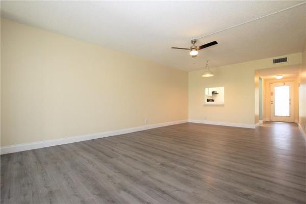 Sands Point, 8301 Sands Point Blvd #206S, Tamarac, Florida 33321, image 1