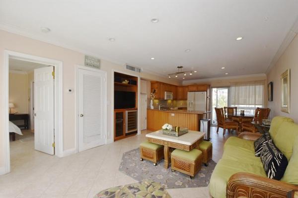 Winter Colony, 4300 El Mar Dr #33, Lauderdale By The Sea, Florida 33308, image 2