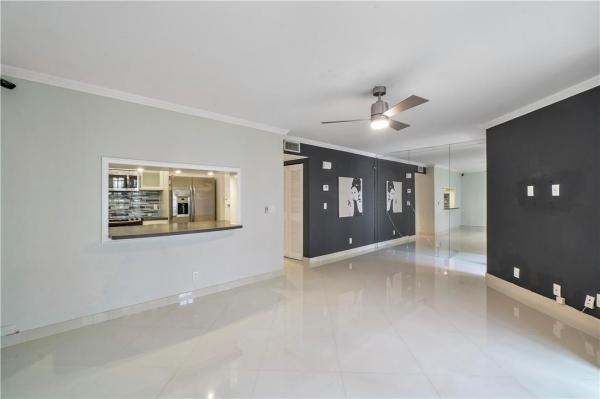 Diplomat Square, 403 Congressional Way, Deerfield Beach, Florida 33442, image 3