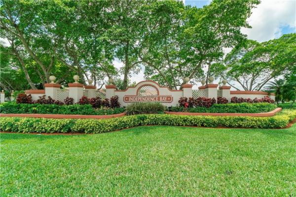 Diplomat Square, 403 Congressional Way, Deerfield Beach, Florida 33442, image 1