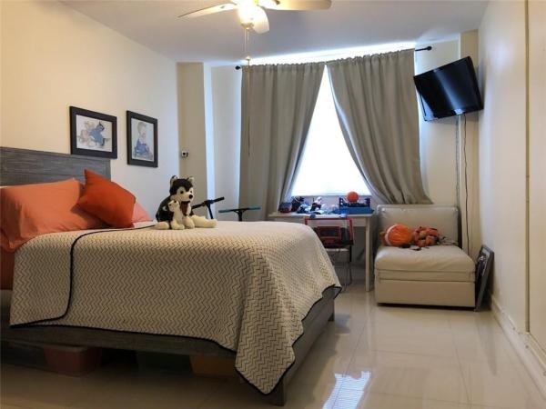 Island Place At North Bay Village, 1455 N Treasure Dr #4H, North Bay Village, Florida 33141, image 1