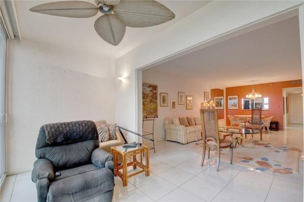 Huntington Lakes 1, 14425 Strathmore Ln #707, Delray Beach, Florida 33446, image 2
