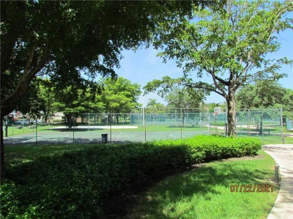 Sabal Chase, 10521 SW 113th Pl, Kendall, Florida 33176, image 3