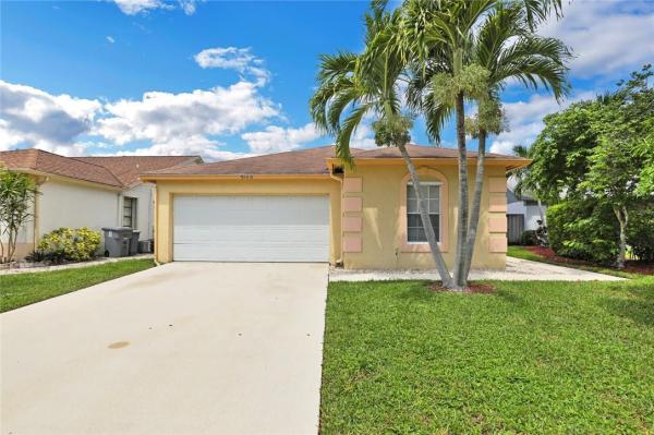 Arbor Glen, 5168 Arbor Glen Cir, Lake Worth, Florida 33463, image 1