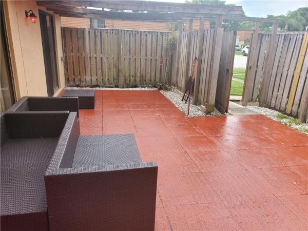 Sherwood Lakes, 423 4th Ln, Greenacres, Florida 33463, image 2