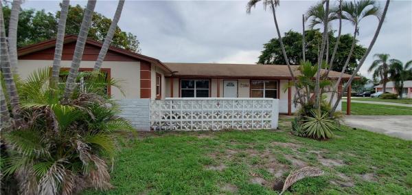 Park Manor, 381 W 35th St, Riviera Beach, Florida 33404, image 1