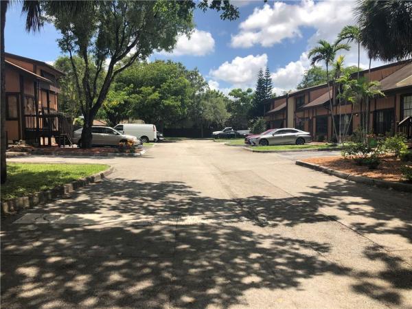 Cedarwoods At Pembroke Lakes, 10221 Citrus Ct, Pembroke Pines, Florida 33026, image 1