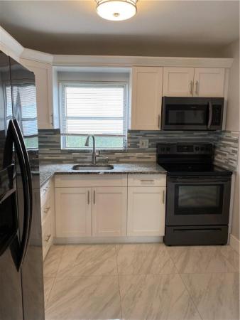 Dudley At Cresthaven Villas, 2667 Dudley Dr E #H, West Palm Beach, Florida 33415, image 2