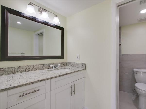 Whitehall Of Pine Island Ridge, 1502 Whitehall Dr #301, Davie, Florida 33324, image 1