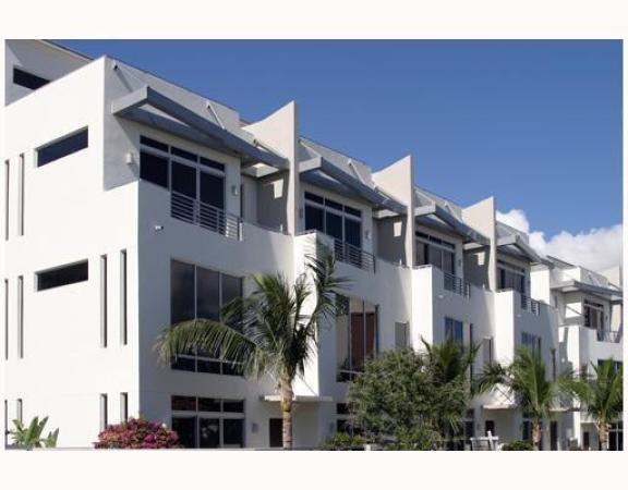 Palm Cove Lofts, 3268 NE 15th St, Pompano Beach, Florida 33062, image 1