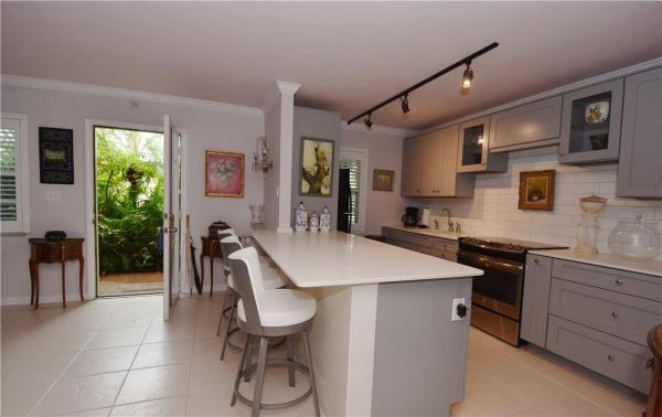 One Wilton Place, 900 NE 26th St #5, Wilton Manors, Florida 33305, image 1