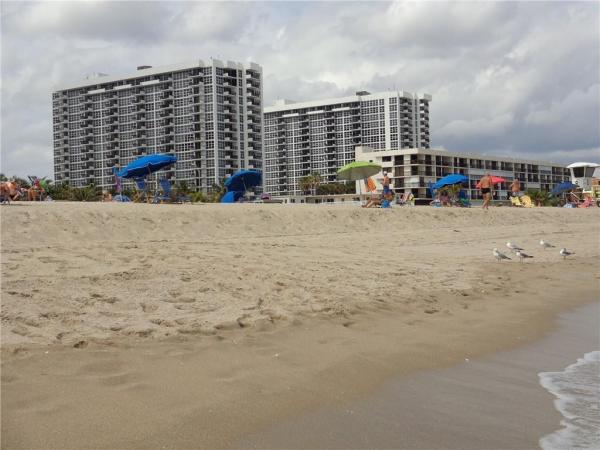 Silver Thatch Atlantic Plaza, 525 N Ocean Blvd #1820, Pompano Beach, Florida 33062, image 1