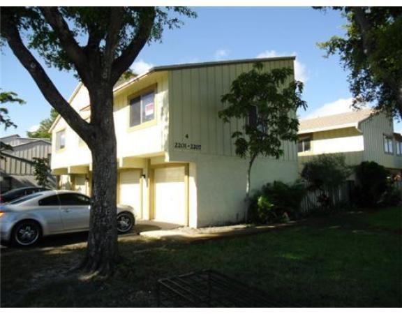 Habitat 2, 2207 NW 56th Ave #4-E, Lauderhill, Florida 33313, image 3