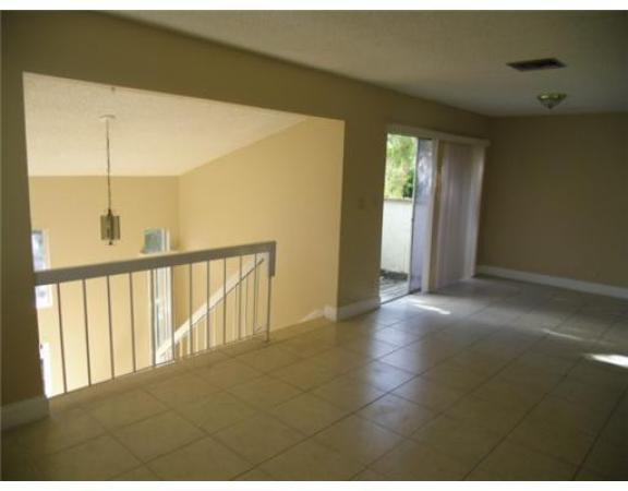 Habitat 2, 2207 NW 56th Ave #4-E, Lauderhill, Florida 33313, image 2