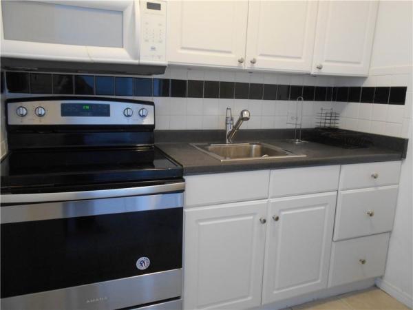 Bayshore Yacht & Tennis Club, 7904 West Dr #614, North Bay Village, Florida 33141, image 3