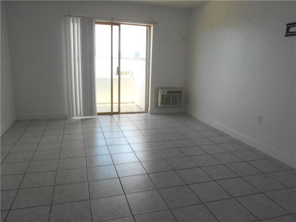 Bayshore Yacht & Tennis Club, 7904 West Dr #614, North Bay Village, Florida 33141, image 1