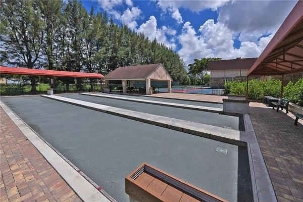 Huntington Lakes 5, 7270 Ashford Pl #108, Delray Beach, Florida 33446, image 2