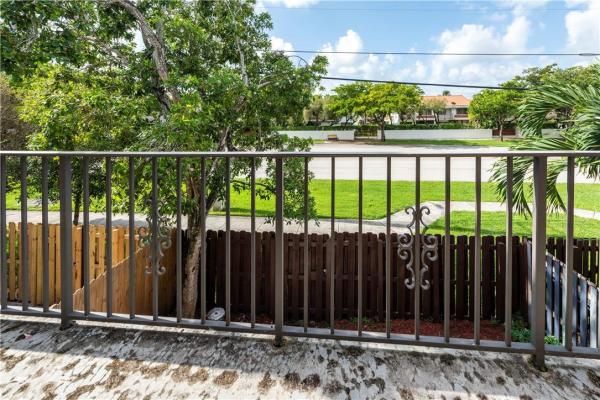 Chateaulaine, 11532 NW 1st St, Plantation, Florida 33325, image 3