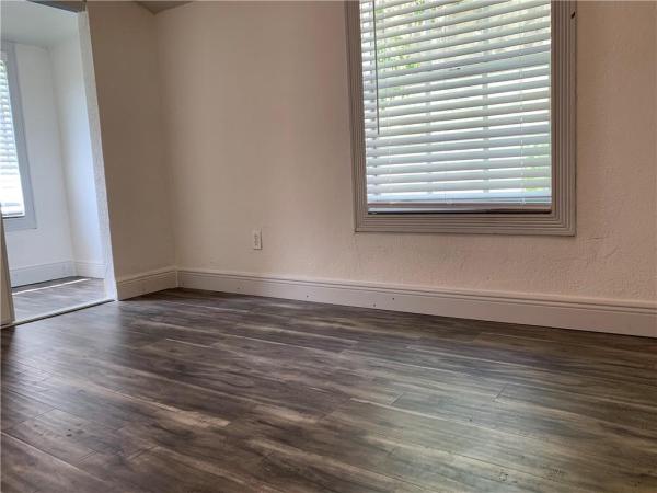 602 NW 98th St, Unincorporated Dade County, Florida 33150, image 2