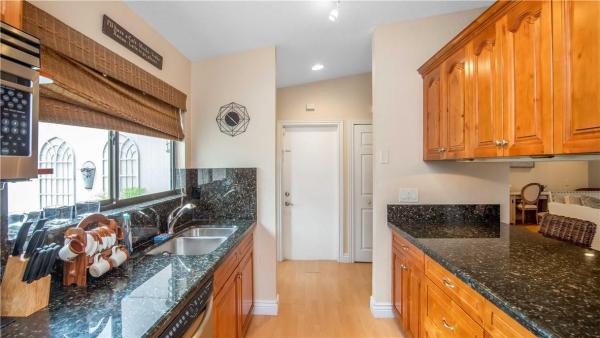 Boynton Lakes 3, 6 Winchmore Ln, Boynton Beach, Florida 33426, image 1
