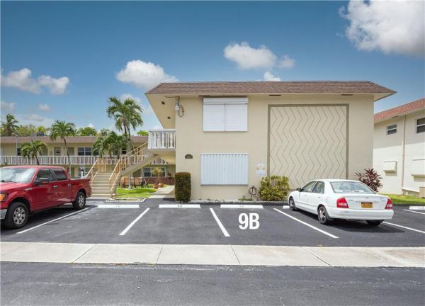 Crystal Court Manor, 1504 N 12th Ct #9B, Hollywood, Florida 33019, image 1