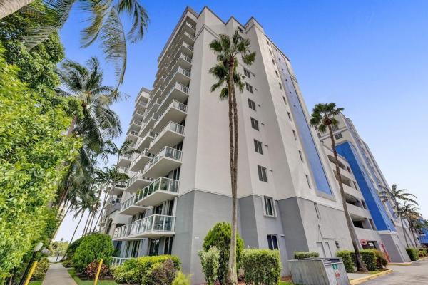 Blue Lagoon, 5099 NW 7th St #305, Miami, Florida 33126, image 3