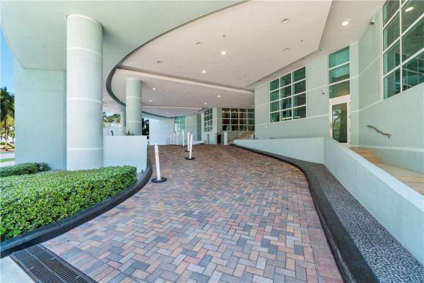 Quantum On The Bay, 1900 N Bayshore Dr #3205, Miami, Florida 33132, image 2