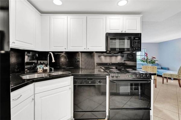 Manor Grove Village, 200 NE 19th Ct #103M, Wilton Manors, Florida 33305, image 1