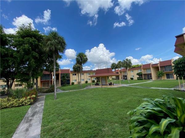Stonebridge Gardens, 2954 NW 55th Ave #2A, Lauderhill, Florida 33313, image 2