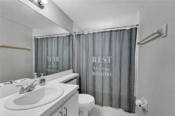 Lago Del Rey, 7020 NW 173rd Dr #505, Hialeah, Florida 33015, image 2