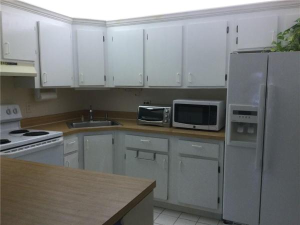 Pine Ridge South 4, 408 Pine Glen Ln #D-1, Greenacres, Florida 33463, image 1