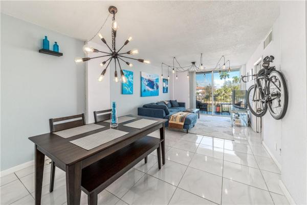 Cromwell East, 1777 SE 15th St #217, Fort Lauderdale, Florida 33316, image 2