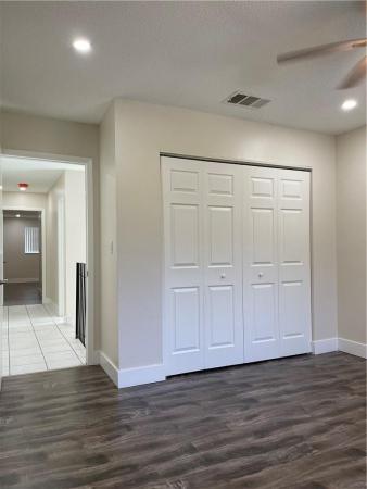 Vanderbilt Park Townhouses, 1610 NE 151st St #1610, Golden Glades, Florida 33162, image 2