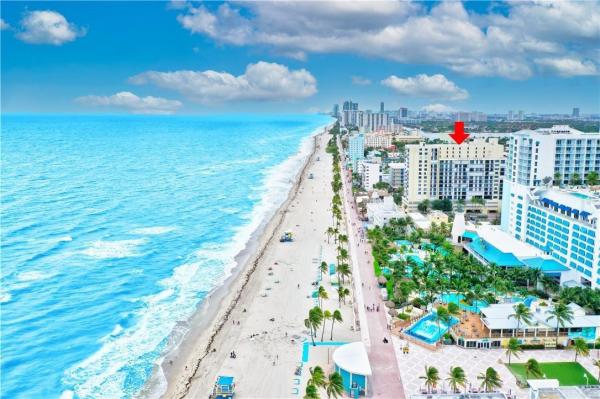 Crystal Tower, 322 Buchanan St #1101, Hollywood, Florida 33019, image 3
