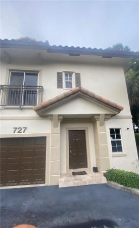 Parktown Villas, 727 NE 43rd St, Oakland Park, Florida 33334, image 1