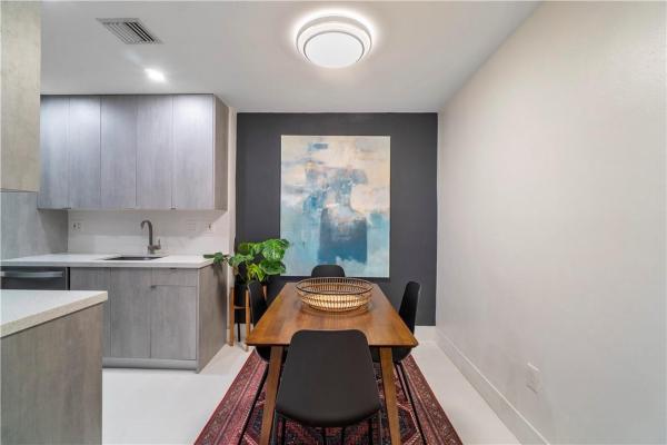 Townhouse Isles, 5 Hathaway Ln, Wilton Manors, Florida 33305, image 1
