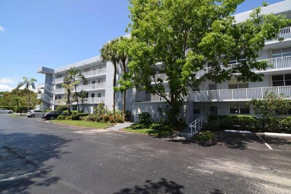 Royal Park, 118 Royal Park Dr #2H, Oakland Park, Florida 33309, image 1