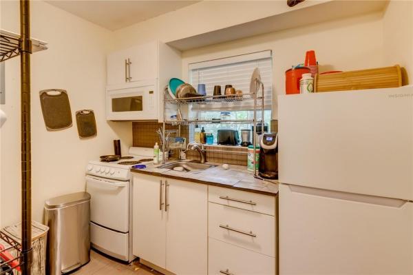 Pinewood Place, 600 SW 7th St, Fort Lauderdale, Florida 33315, image 1