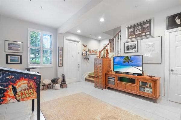 Belle Isle, 2225 NE 9th Ave, Wilton Manors, Florida 33305, image 3
