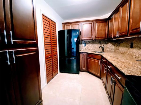 Manor Grove Village, 1951 NE 2nd Ave #117I, Wilton Manors, Florida 33305, image 1