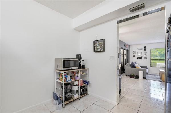 Karanda Village 4, 4071 Carambola Cir N #2933, Coconut Creek, Florida 33066, image 1